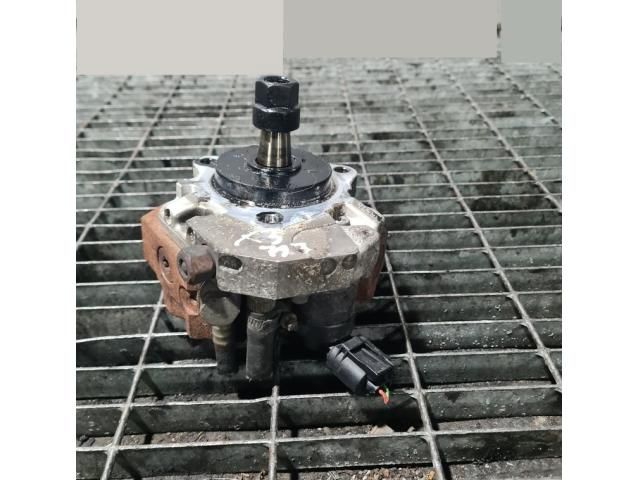 bontott BMW X3 Nagynyomású Szivattyú