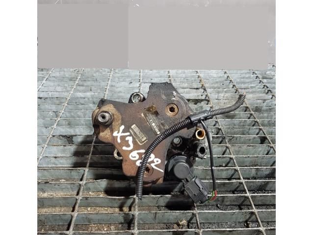 bontott BMW X3 Nagynyomású Szivattyú