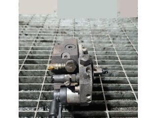 bontott BMW X3 Nagynyomású Szivattyú