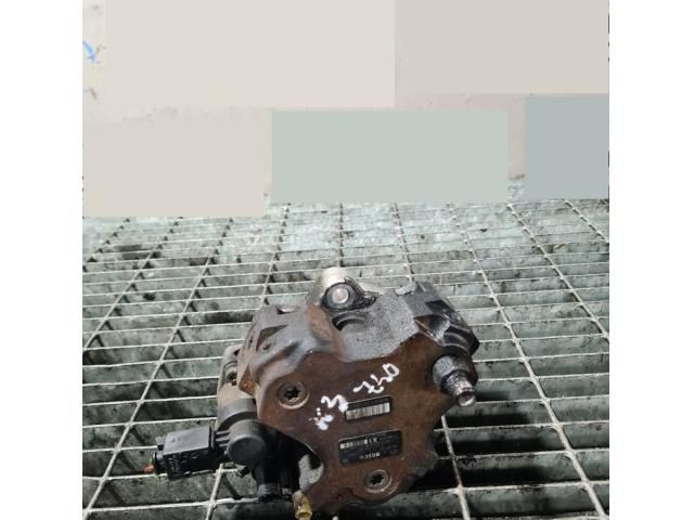 bontott BMW X3 Nagynyomású Szivattyú