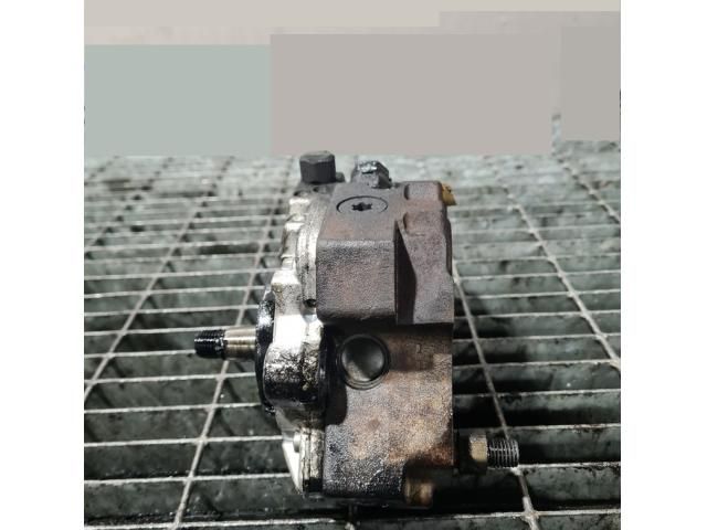 bontott BMW X3 Nagynyomású Szivattyú