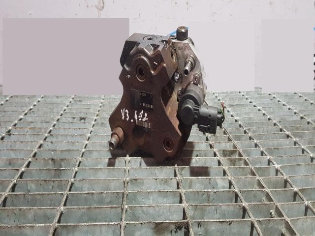 bontott BMW X3 Nagynyomású Szivattyú