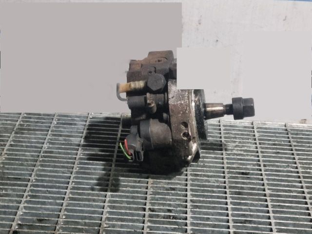 bontott BMW X3 Nagynyomású Szivattyú