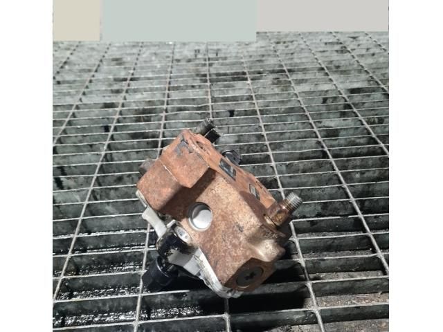 bontott BMW X3 Nagynyomású Szivattyú