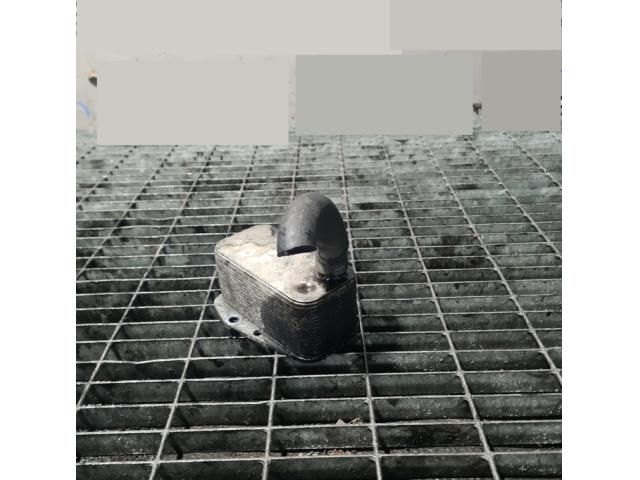 bontott BMW X3 Olajhűtő