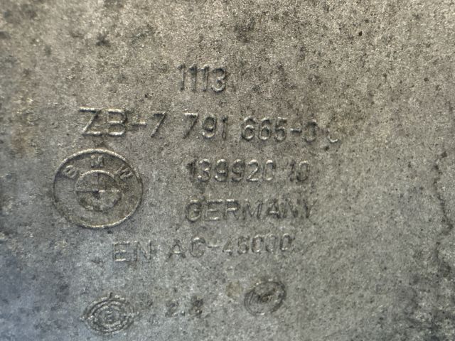 bontott BMW X3 Olajteknő