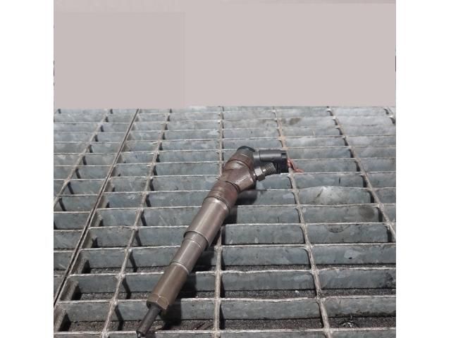 bontott BMW X3 Porlasztó (1 db)