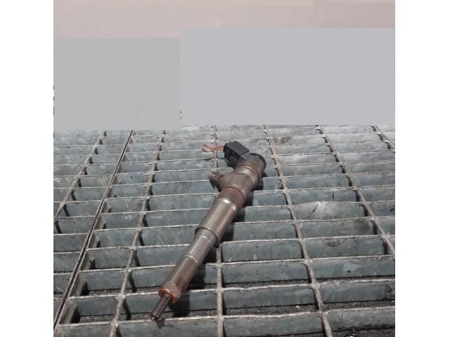 bontott BMW X3 Porlasztó (1 db)