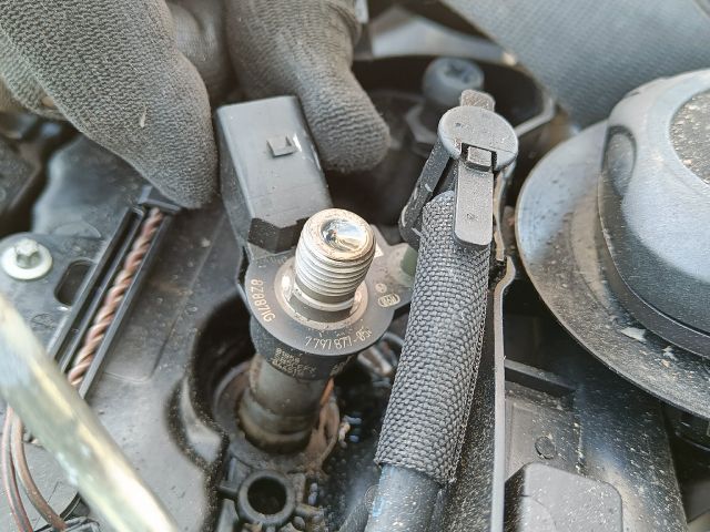 bontott BMW X3 Porlasztó (1 db)