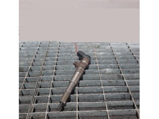 bontott BMW X3 Porlasztó (1 db)