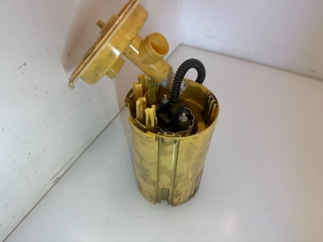 bontott BMW X3 Üzemanyag Szivattyú