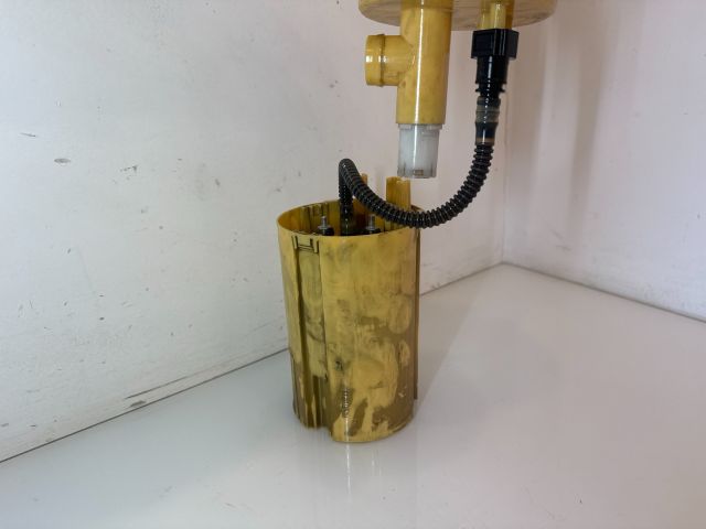 bontott BMW X3 Üzemanyag Szivattyú