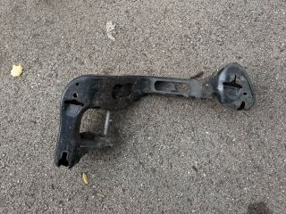 bontott BMW X3 Váltó Tartó Bak (Pozíciófüggetlen)