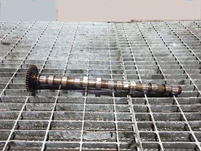 bontott BMW X3 Vezérműtengely (Magában)