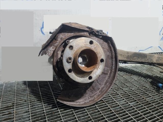 bontott BMW X3 Bal hátsó Csonkállvány