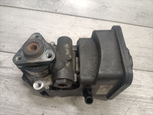 bontott BMW X3 Kormányszervó Motor (Hidraulikus)