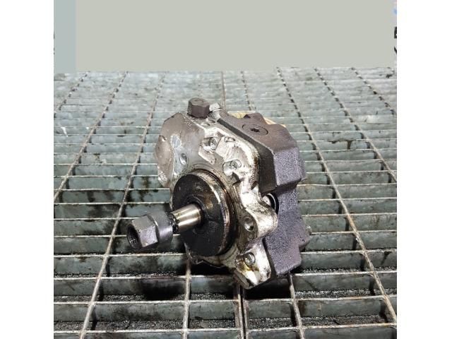 bontott BMW X3 Nagynyomású Szivattyú