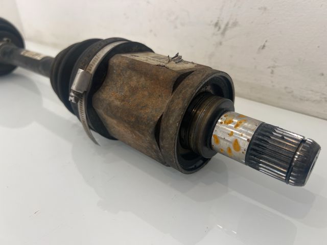 bontott BMW X3 Bal Féltengely