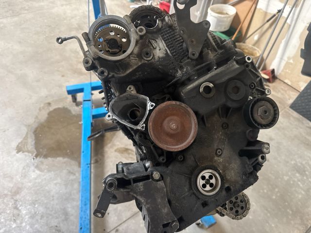 bontott BMW X3 Motorblokk (Fűzött)