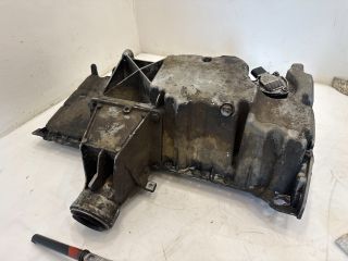 bontott BMW X3 Olajteknő