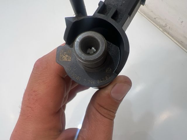 bontott BMW X3 Porlasztó (1 db)