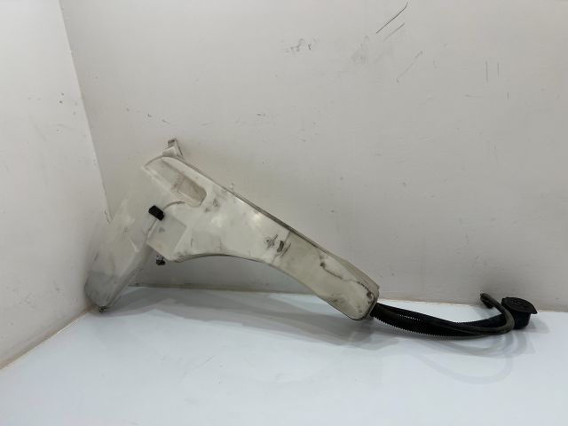 bontott BMW X3 Ablakmosó Tartály