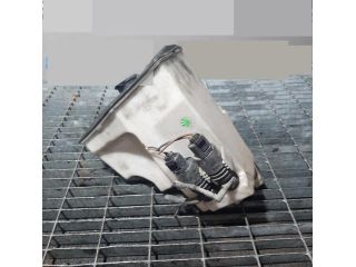 bontott BMW X3 Ablakmosó Tartály