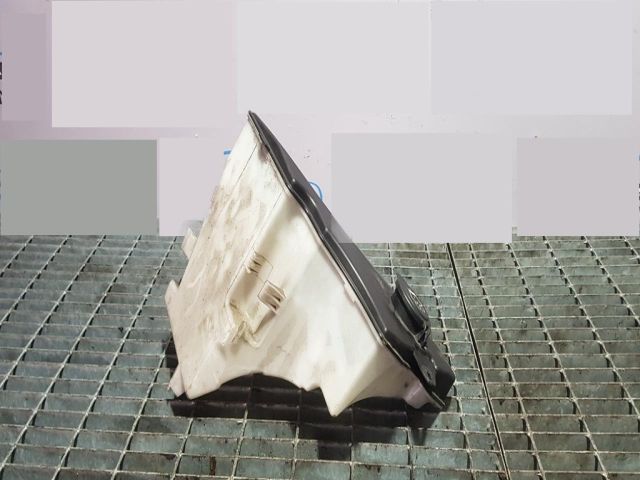 bontott BMW X3 Ablakmosó Tartály