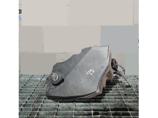 bontott BMW X3 Ablakmosó Tartály