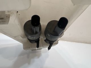 bontott BMW X3 Ablakmosó Tartály