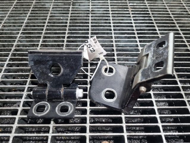 bontott BMW X3 Ajtó Zsanér (Pozíciófüggetlen)