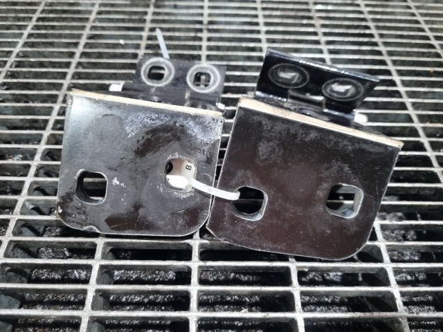 bontott BMW X3 Ajtó Zsanér (Pozíciófüggetlen)