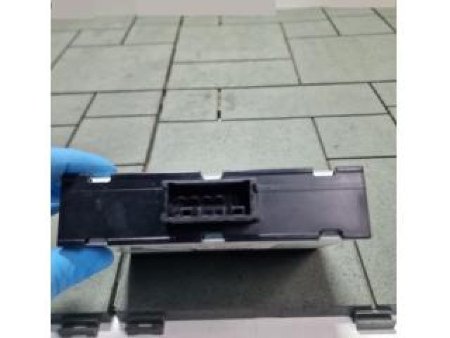 bontott BMW X3 Akkumulátor Vezérlő Panel