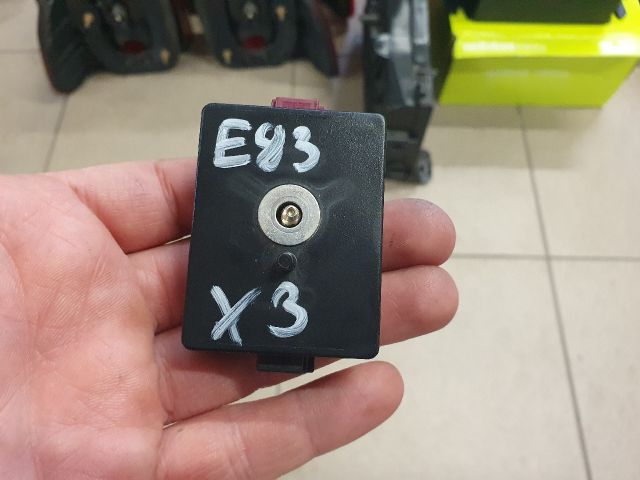 bontott BMW X3 Antenna Erősítő