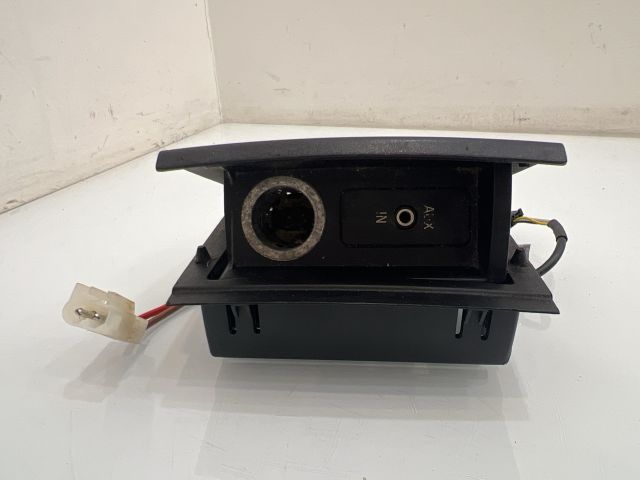 bontott BMW X3 AUX Csatlakozó