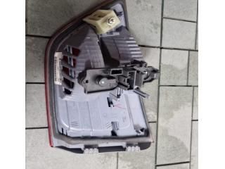 bontott BMW X3 Bal Belső Hátsó Lámpa