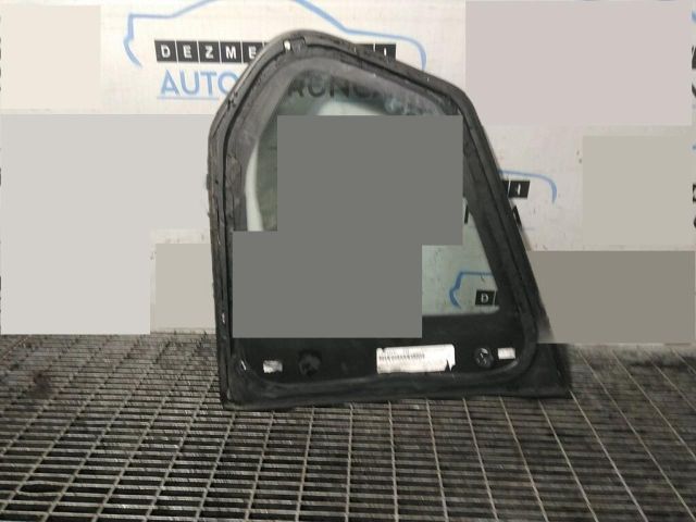 bontott BMW X3 Bal C Oszlop Oldalablak Üveg