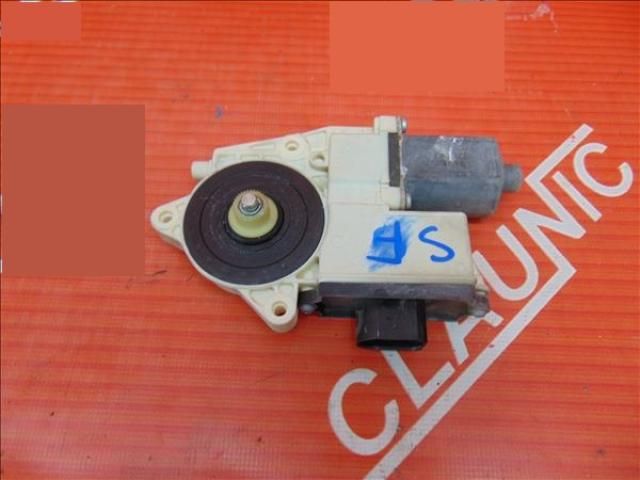 bontott BMW X3 Bal első Ablakemelő Motor