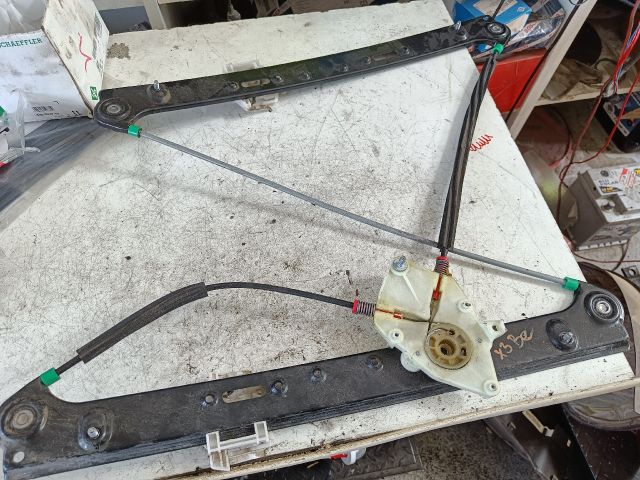 bontott BMW X3 Bal első Ablakemelő Szerkezet (Elektromos)