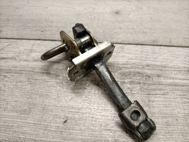 bontott BMW X3 Bal első Ajtóhatároló