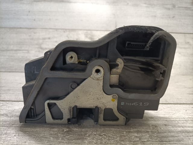 bontott BMW X3 Bal első Ajtózár