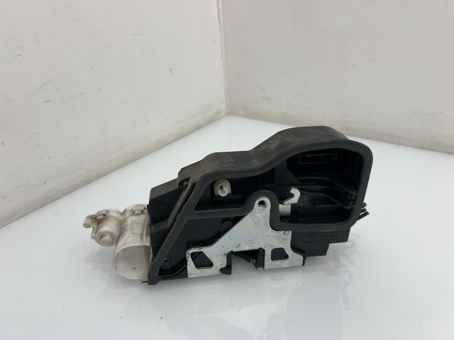 bontott BMW X3 Bal első Ajtózár