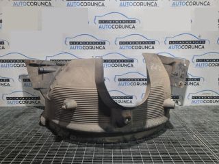 bontott BMW X3 Bal első Dobbetét (Kerékjárati, Műanyag)