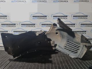 bontott BMW X3 Bal első Dobbetét (Kerékjárati, Műanyag)