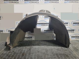 bontott BMW X3 Bal első Dobbetét (Kerékjárati, Műanyag)