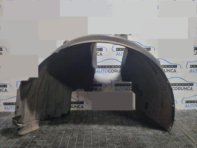 bontott BMW X3 Bal első Dobbetét (Kerékjárati, Műanyag)