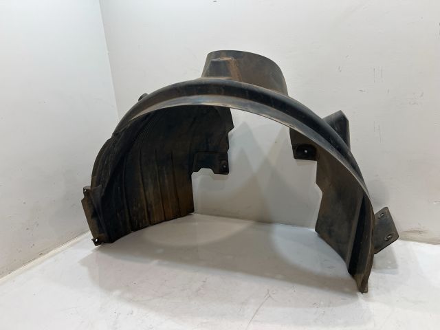 bontott BMW X3 Bal első Dobbetét (Kerékjárati, Műanyag)