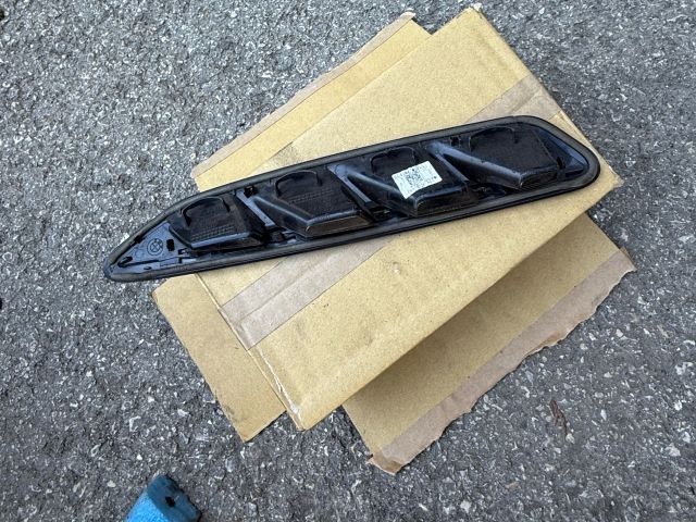 bontott BMW X3 Bal első Sárvédő Díszléc