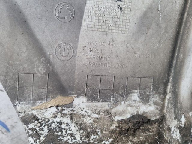 bontott BMW X3 Bal első Sárvédő Szélesítő