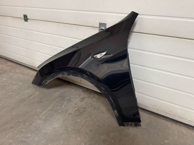 bontott BMW X3 Bal első Sárvédő